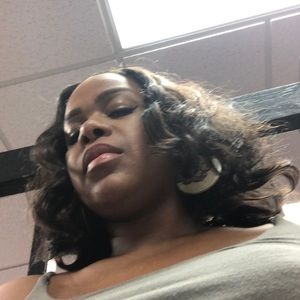 Meet your Posher, Kenia